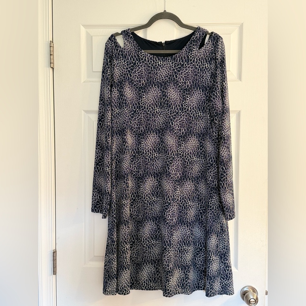 Elegant Black and White Patterned Dress